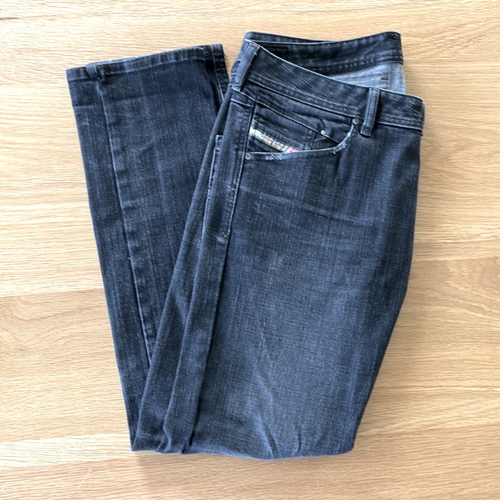 Diesel Belther-R Regular Slim-Tapered Faded Black Grey Jeans W34 L32